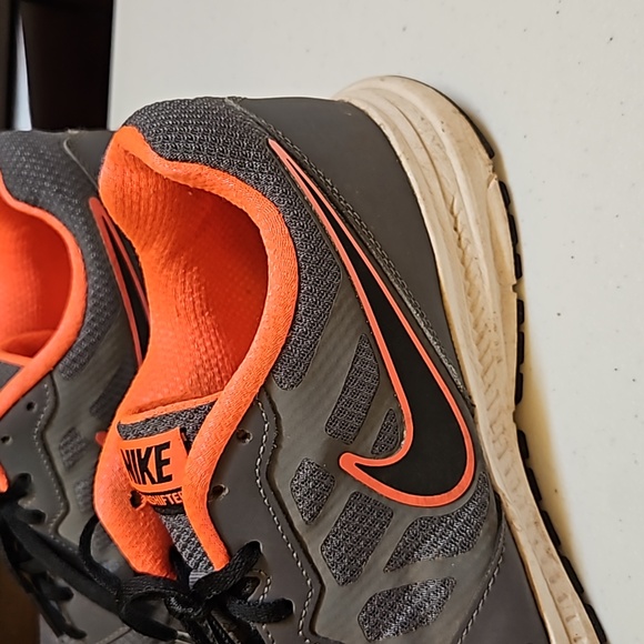 NIKE DOWNSHIFTER 6 GRAY ORANGE 9.5 WOMEN'S sneakers running athletic - Picture 5 of 9